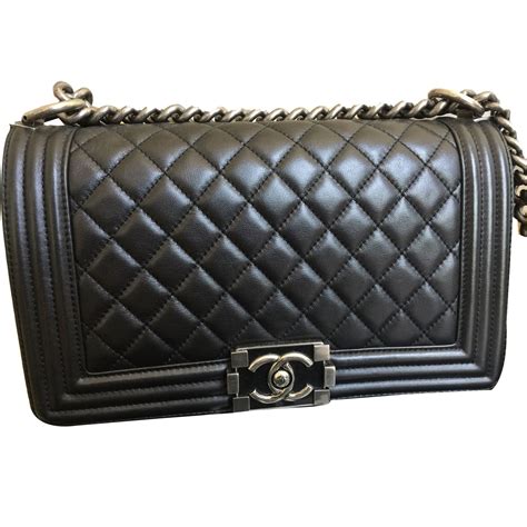 sac chanel boy|Chanel boy bag price.